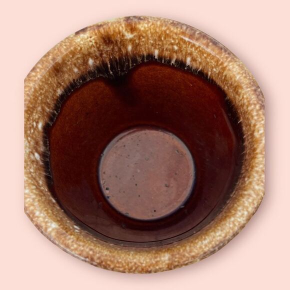 VINTAGE HULL POTTERY BROWNWARE DRIP CUP & SAUCER - Picture 6 of 6